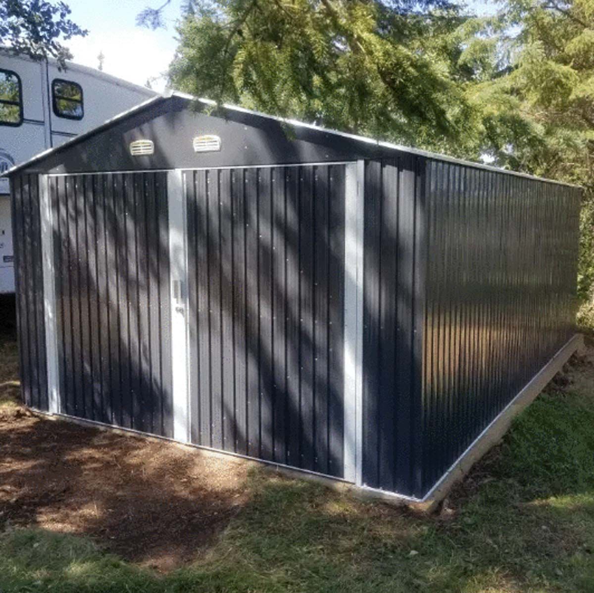 554839431