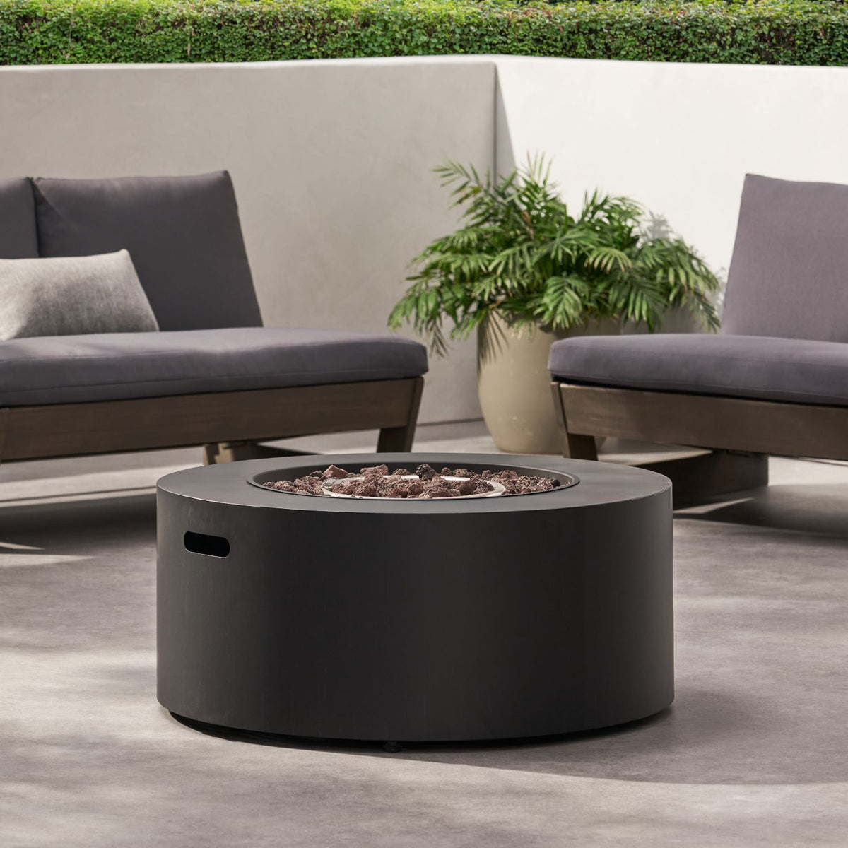 32" Patio 40,000 BTU Round Iron Propane Fire Pit