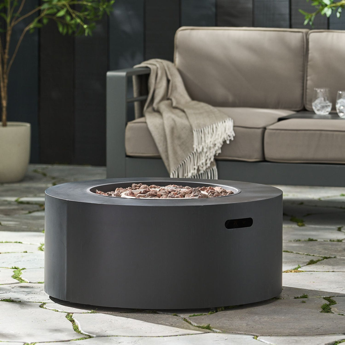 32" Patio 40,000 BTU Round Iron Propane Fire Pit
